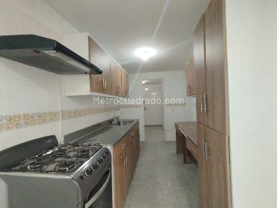Apartamento en arriendo en Patio Bonito, Medellín · foto 3 de 20