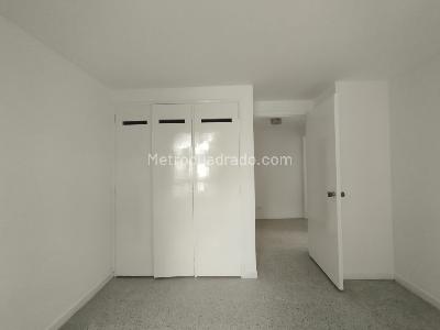Apartamento en arriendo en Patio Bonito, Medellín · foto 15 de 20