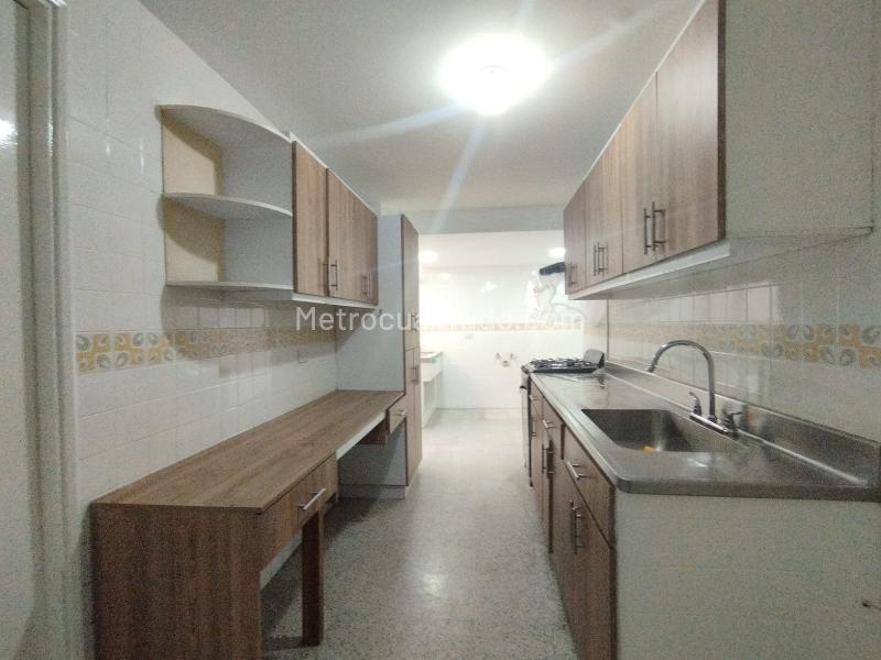Spacious 3BR Apartment with Pool in Patio Bonito - 5