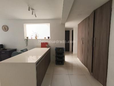 Casa de 5 alcobas en arriendo en Estadio, Medellín, 450 m² · foto 6 de 20