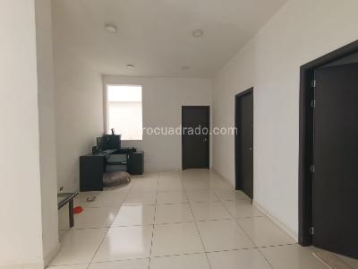 Casa de 5 alcobas en arriendo en Estadio, Medellín, 450 m² · foto 13 de 20