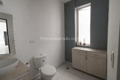 Casa de 5 alcobas en arriendo en Estadio, Medellín, 450 m² · foto 14 de 20