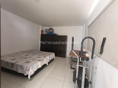 Casa de 5 alcobas en arriendo en Estadio, Medellín, 450 m² · foto 19 de 20