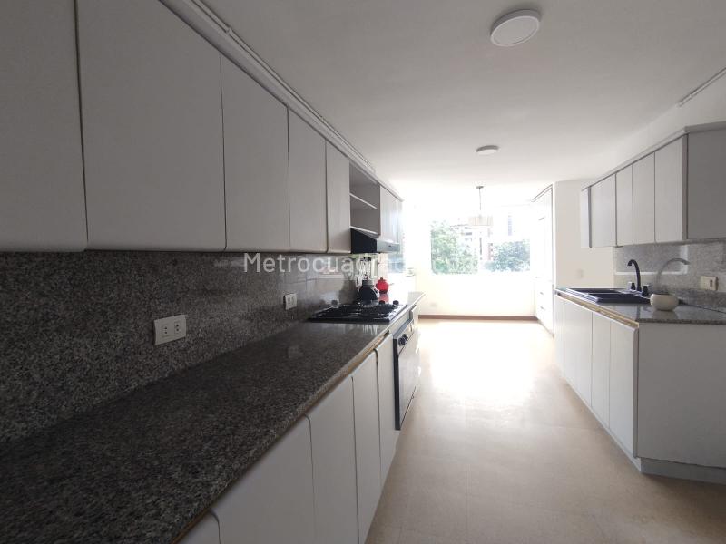 Apartamento de Lujo de 3 Alcobas en El Campestre La Frontera - 2