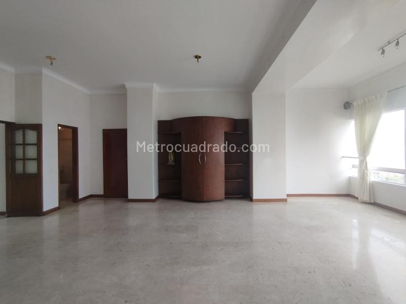 Apartamento de Lujo de 3 Alcobas en El Campestre La Frontera - 8