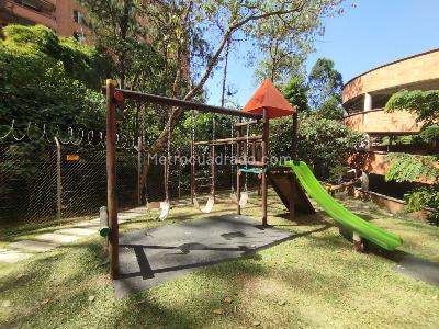 Apartamento de 3 alcobas en arriendo en San Lucas, Medellín, 78 m² · foto 17 de 17