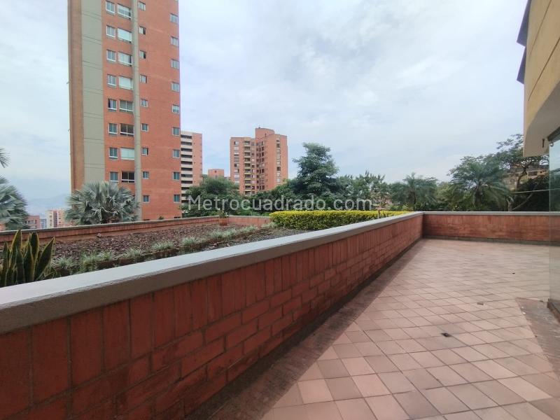 Comfortable 3BR Apartment with Terrace in La Frontera - 3