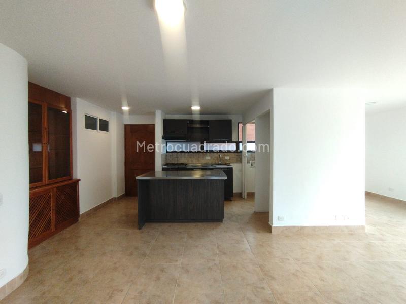 Comfortable 3BR Apartment with Terrace in La Frontera - 4