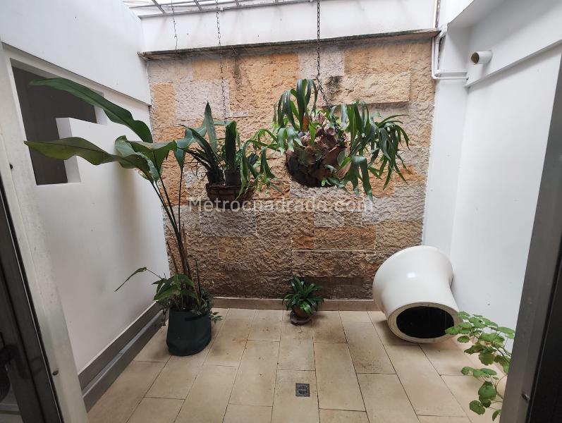 Casa Amplia de 5 Alcobas para Arriendo en Laureles - 6