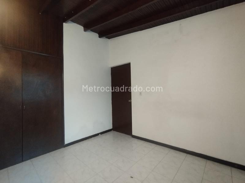 Casa Amplia de 3 Alcobas en Belén Malibu - 6