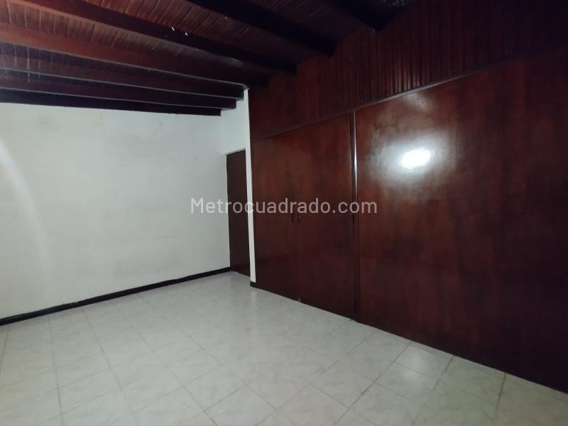 Casa Amplia de 3 Alcobas en Belén Malibu - 8