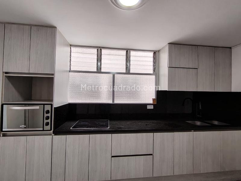 Apartamento amplio de 3 Alcobas en Las Acacias, Laureles - 9