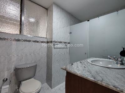 Apartamento de 3 alcobas en arriendo en Las Acacias Laureles, Medellín, 160 m² · foto 7 de 20