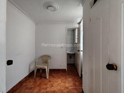 Apartamento de 3 alcobas en arriendo en Las Acacias Laureles, Medellín, 160 m² · foto 12 de 20