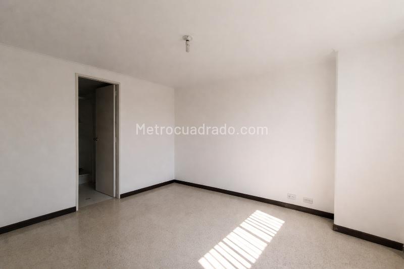 Comfortable 1BR Apartment in Conquistadores - 9
