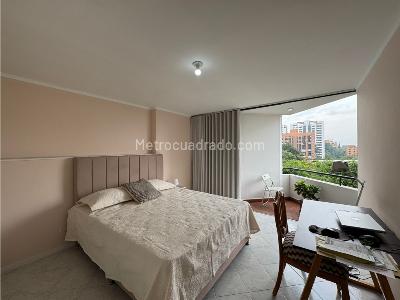 Apartamento de 3 alcobas en venta en Patio Bonito, Medellín, 168 m² · foto 7 de 14