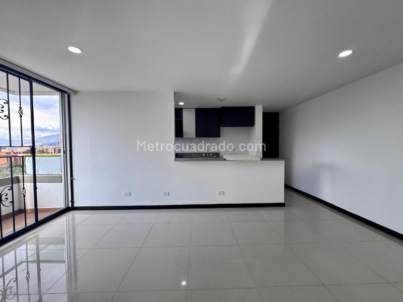 3BR Apartment in El Trianon (64 m²)