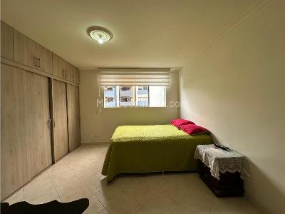 Apartamento en venta en Los Colores, Medellín · foto 8 de 16