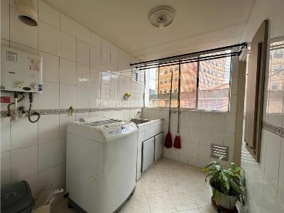 Apartamento en venta en Los Colores, Medellín · foto 12 de 16