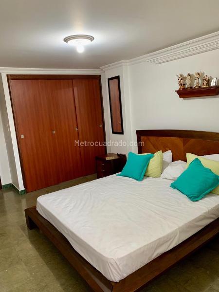 Spacious 3BR Apartment in Laureles Medellin - 5