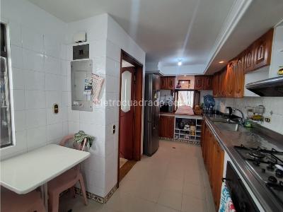 Casa de 4 alcobas en venta en El Porvenir, Rionegro, 250 m² · foto 13 de 20