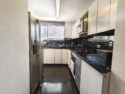 Apartamento de 3 alcobas en arriendo en Castropol, Medellín, 98 m² · foto 19 de 19