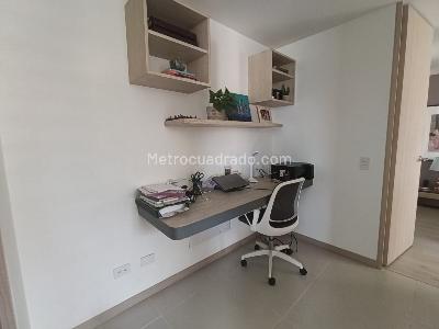 Apartamento de 2 alcobas en arriendo en Loma Del Escobero Envigado, Envigado, 82 m² · foto 4 de 13