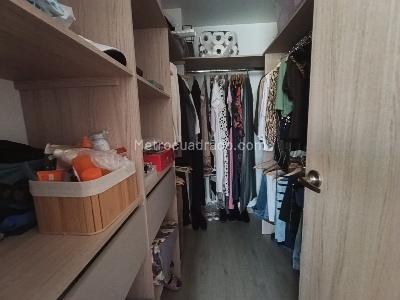 Apartamento de 2 alcobas en arriendo en Loma Del Escobero Envigado, Envigado, 82 m² · foto 8 de 13