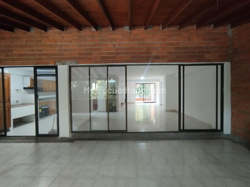 Duplex Apartment with 3BR in La Frontera - 3