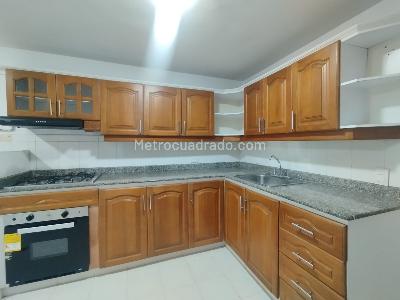 Apartamento de 3 alcobas en arriendo en La Frontera, Medellín, 175 m² · foto 4 de 20