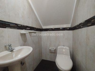 Apartamento de 3 alcobas en arriendo en La Frontera, Medellín, 175 m² · foto 10 de 20