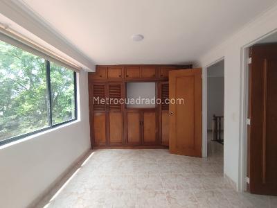 Apartamento de 3 alcobas en arriendo en La Frontera, Medellín, 175 m² · foto 19 de 20