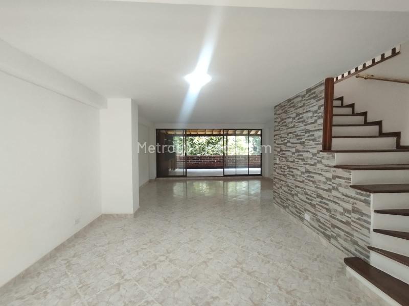 Duplex Apartment with 3BR in La Frontera - 9
