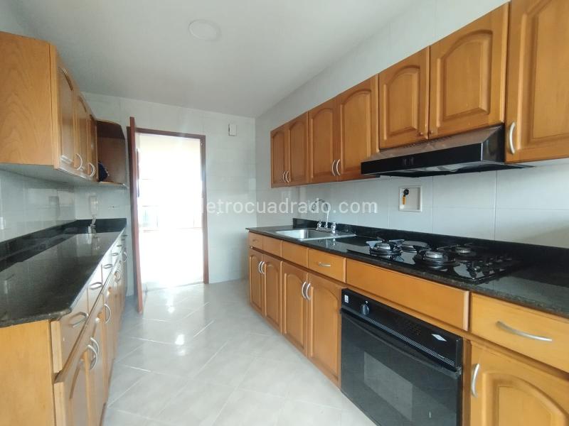 Stylish 3BR Apartment with Private Bathrooms in La Frontera - 8