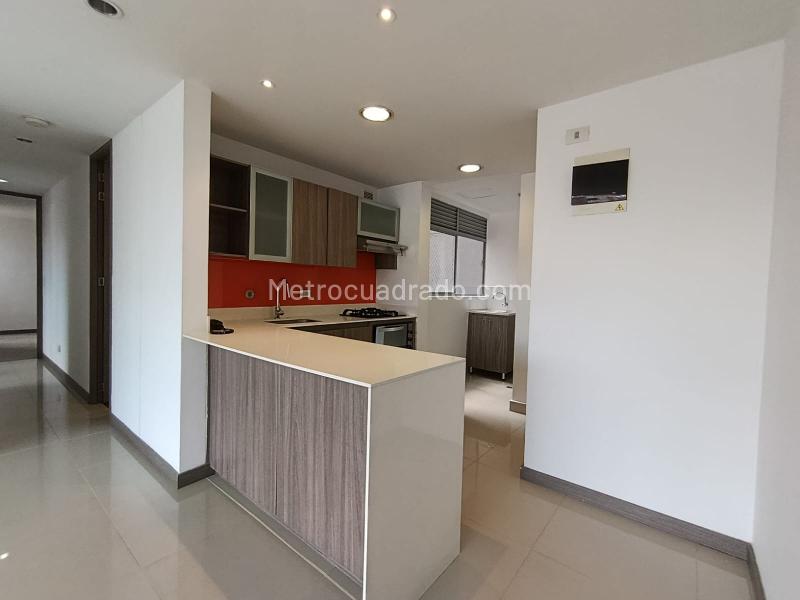 3BR Apartment for Rent in Ciudad del Río, Medellín - 3