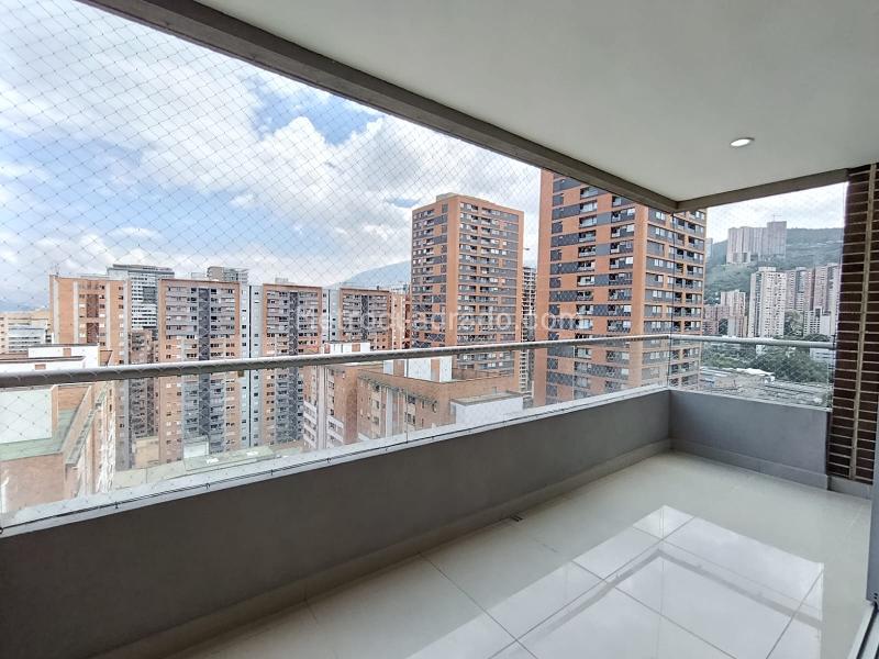 3BR Apartment for Rent in Ciudad del Río, Medellín - 6