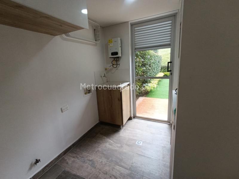 Casa en Arriendo en Niquía (Condominio) - 2