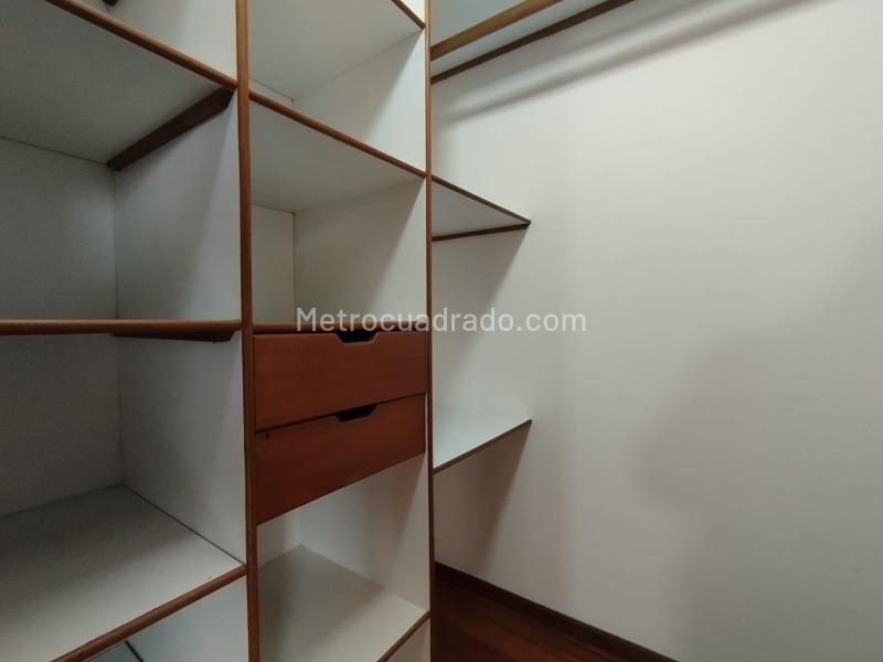 Casa Exclusiva de 4 Alcobas en La Calera - 4