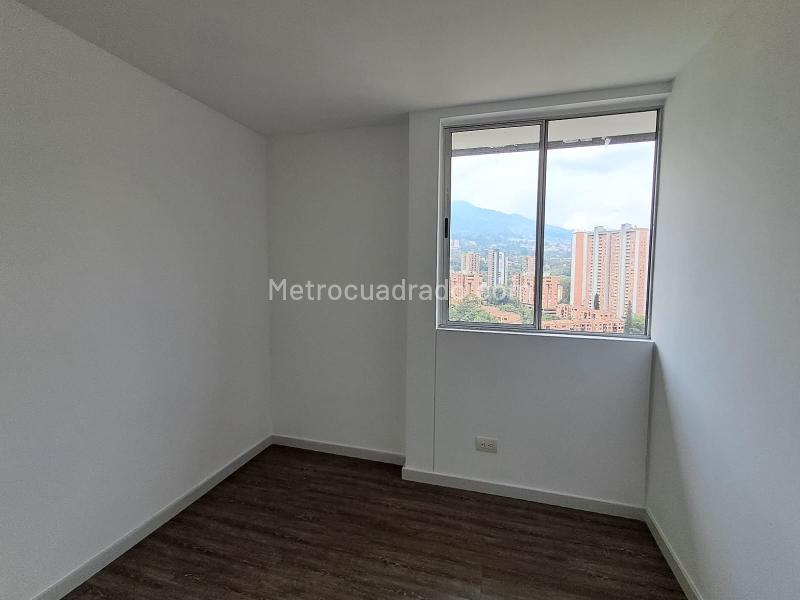 Spectacular 3BR Apartment with Panoramic Views in Suramérica - 6