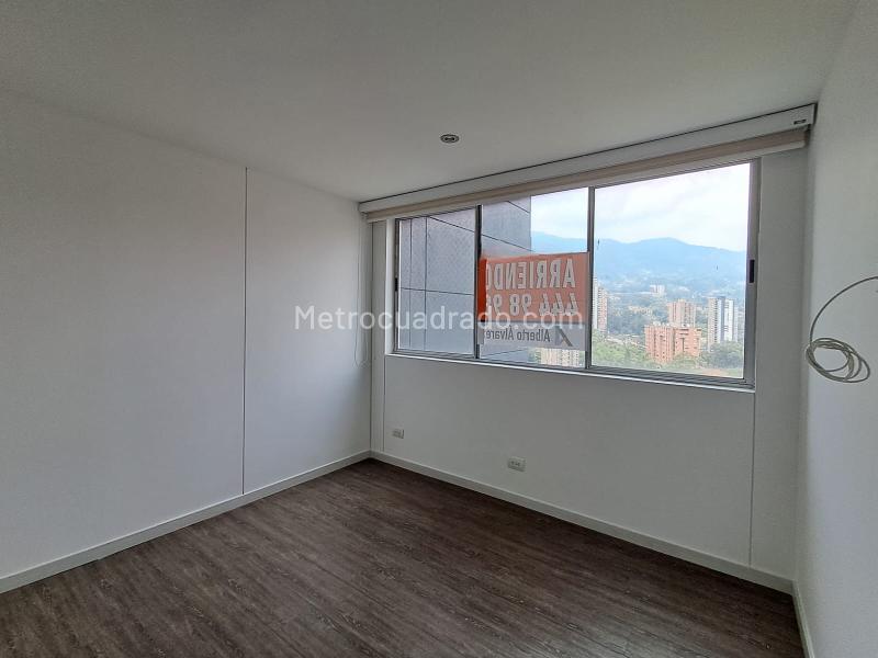 Spectacular 3BR Apartment with Panoramic Views in Suramérica - 8
