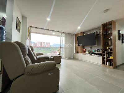 Apartamento de 3 alcobas en venta en Nuevo Poblado, Itagüí, 72 m² · foto 4 de 19
