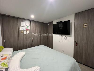 Apartamento de 3 alcobas en venta en Nuevo Poblado, Itagüí, 72 m² · foto 15 de 19