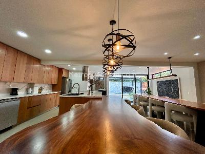 Casa de 3 alcobas en arriendo en Altos Del Poblado Cola Del Zorro, Medellín, 400 m² · foto 8 de 20