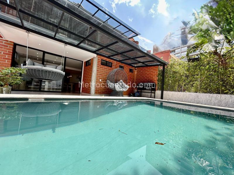 Exclusive 3BR House with Pool in Altos Del Poblado