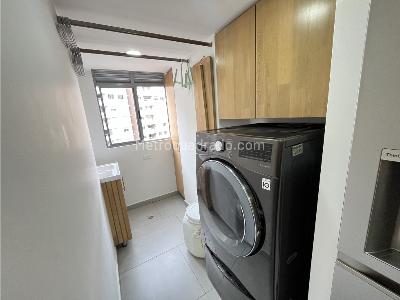 Apartamento de 3 alcobas en venta en Obrero, Bello, 83 m² · foto 10 de 20