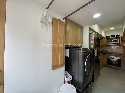 Apartamento de 3 alcobas en venta en Obrero, Bello, 83 m² · foto 12 de 20