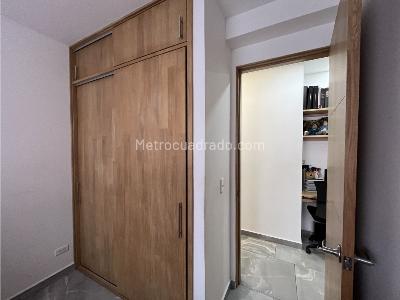 Apartamento de 3 alcobas en venta en Obrero, Bello, 83 m² · foto 16 de 20