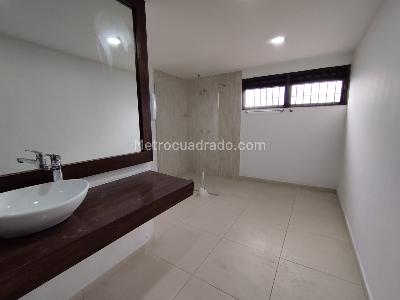 Casa en arriendo en La Aguacatala, Medellín, 440 m² · foto 20 de 20