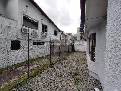 Casa en arriendo en La Aguacatala, Medellín, 440 m² · foto 14 de 20