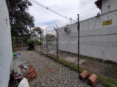 Casa en arriendo en La Aguacatala, Medellín, 440 m² · foto 15 de 20